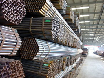 钢管 焊接形式的不同分为直缝焊管和螺旋焊管两种